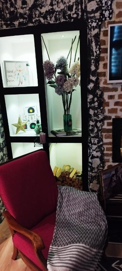 Studio Apartman Black & White Centar Sarajevo Free Parking 外观 照片