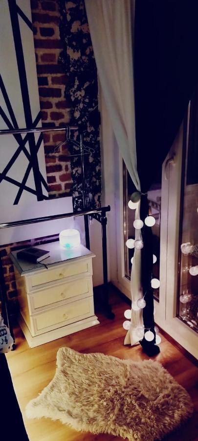 Studio Apartman Black & White Centar Sarajevo Free Parking 外观 照片